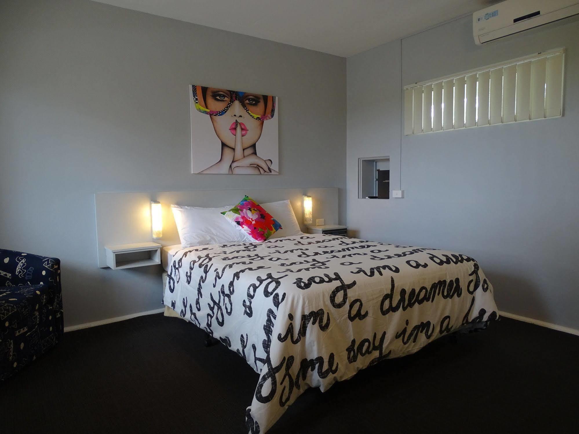 Plantation Retro Motel Tyndale Eksteriør bilde